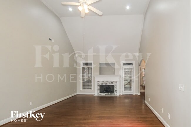 Photo - 124 Lakeland Ridge