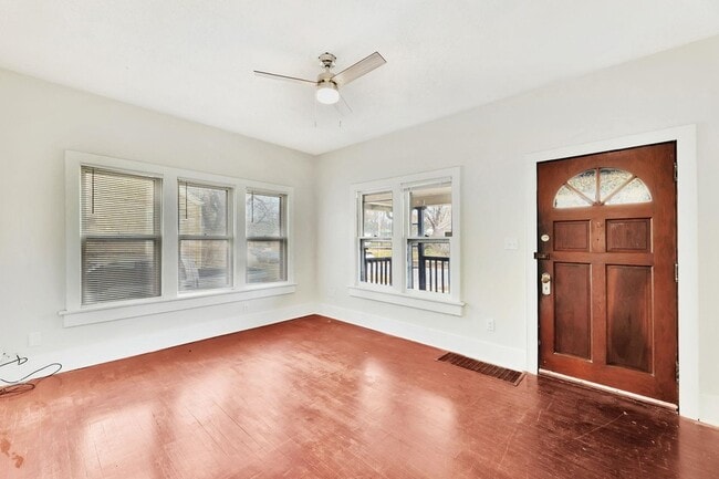 Photo - 637 S Holyoke St