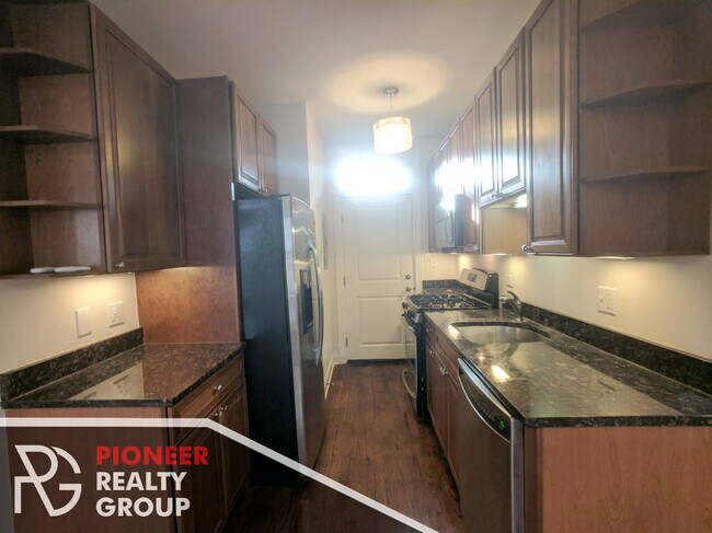 Photo - 736 W Addison St Unit 750-N1