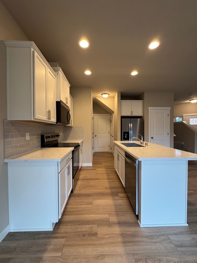 Photo - 15515 Leah Ave SE