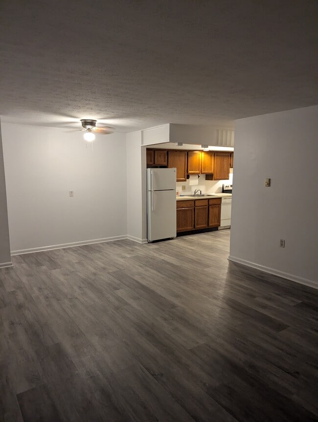 Photo - 103 Horse Pond Rd Unit 103 Salem