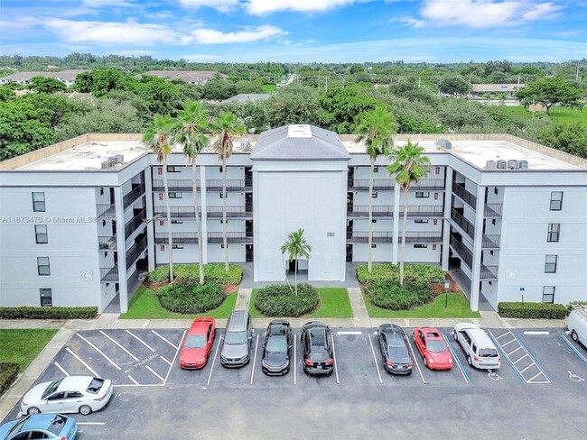 Photo - 7550 Stirling Rd Condominio Unidad C404