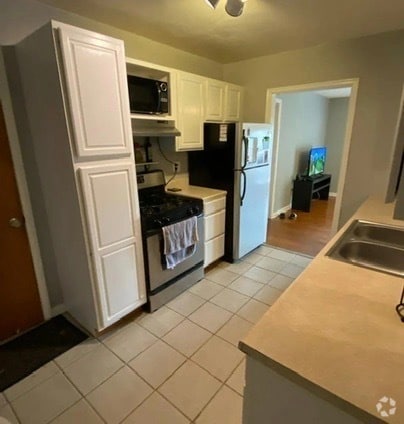 Building Photo - 8321 Madison Ave Rental