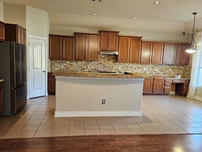 Photo - 5031 Gulf Stream Ln