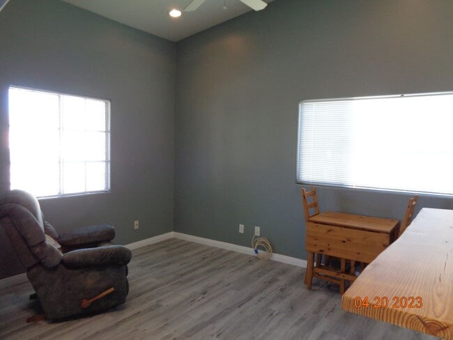 Photo - Remodeled Guest House in Quartz Hill All Utilities Included