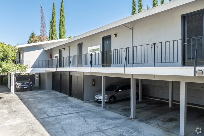 Parking - 2347 Pacheco St