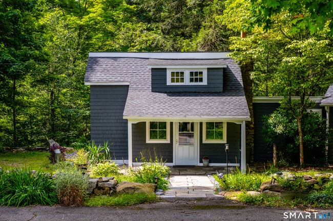 Photo - 55 Essex Hill Rd