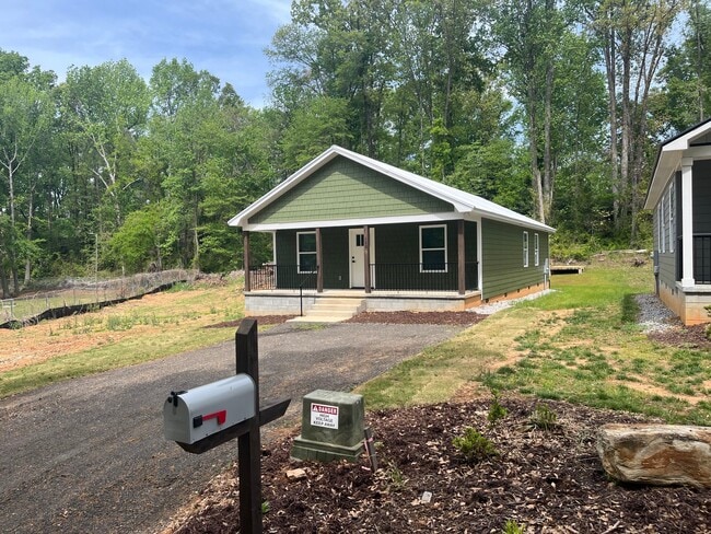 Building Photo - 120 Sunset Ave