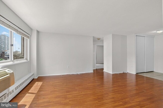 Photo - 2101 Chestnut St Unidad 708