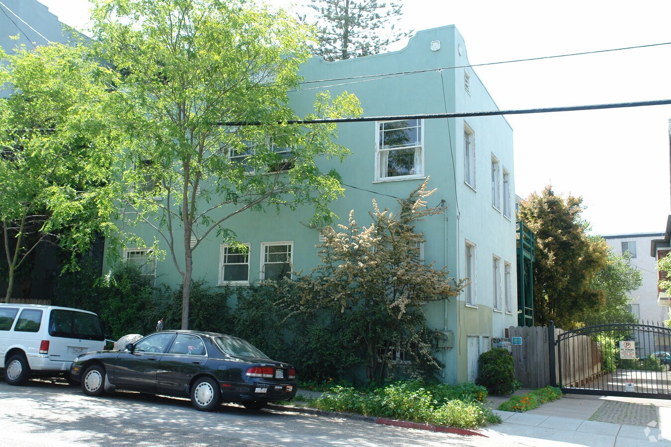 Photo - 2532-2534 Dwight Way