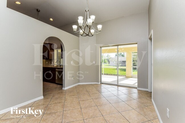 Photo - 633 SW 9th Ave