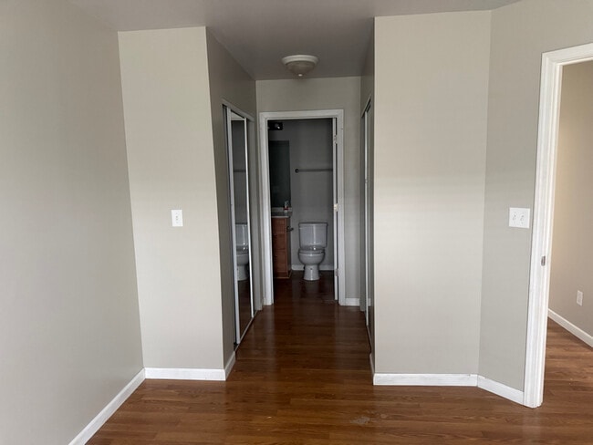 Photo - 206 S Springfield St