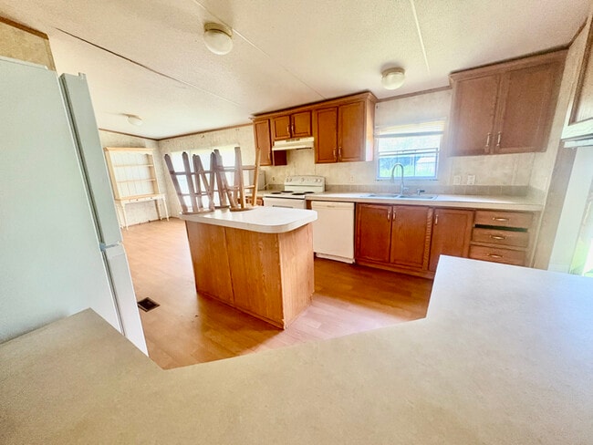 Photo - 4113 Dixon Ln SE