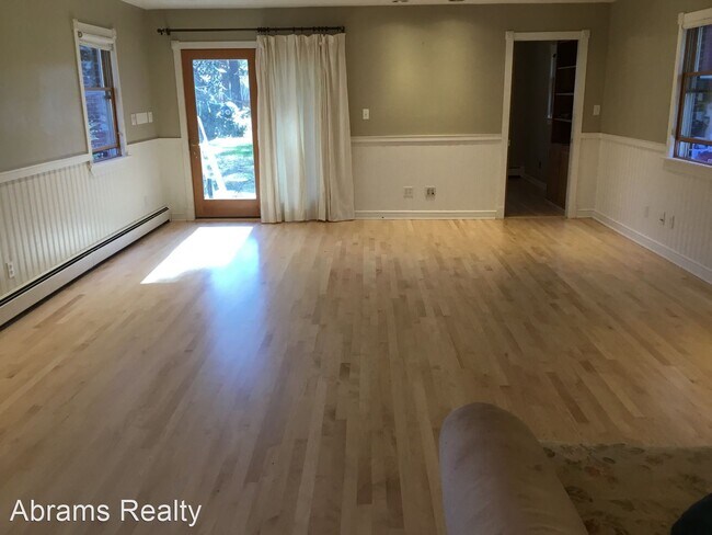 Photo - 3 br, 2.5 bath House - 4745 Hermitage Road