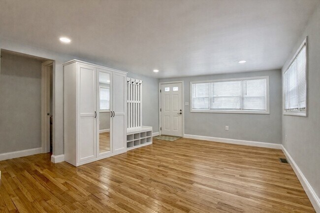 Photo - 70 Seminole Ave