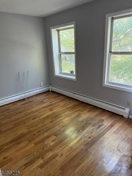 Photo - 27 16th Ave