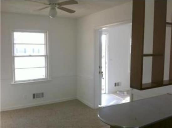 Photo - 10104 White Ave