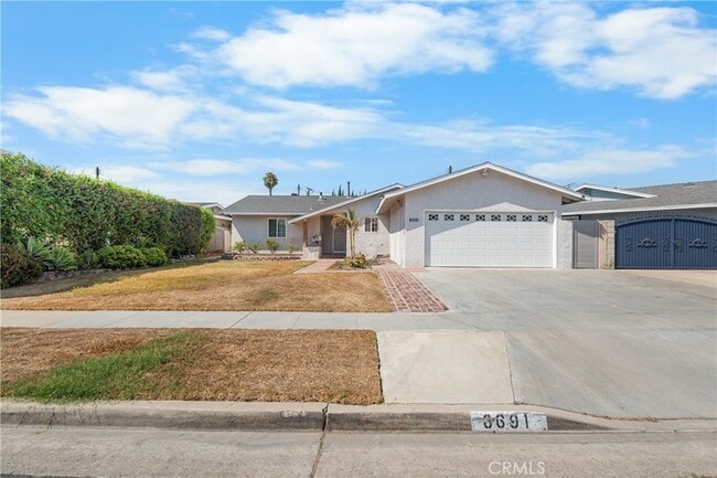 Building Photo - 8691 Davmor Ave Rental