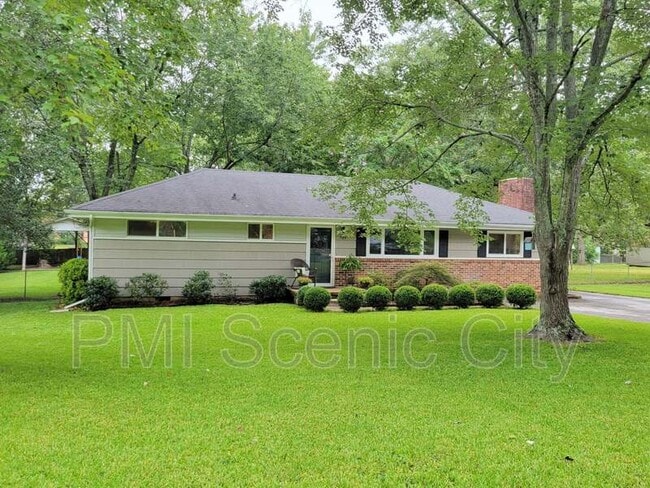 Photo - 709 James Ave