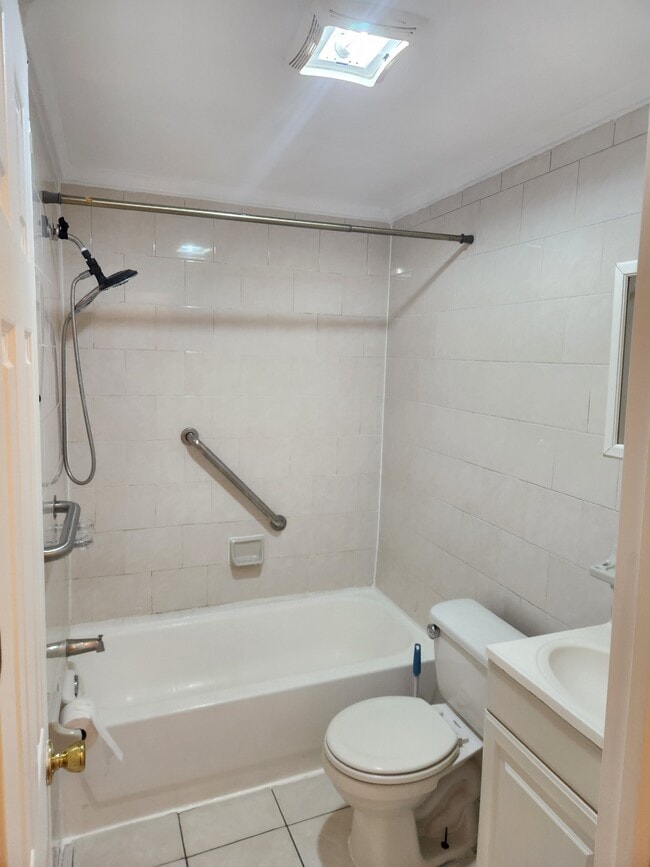 Photo - 1066 Webster St Unit first floor