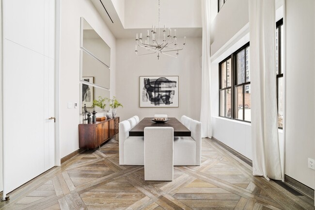 Photo - 111 W 57th St