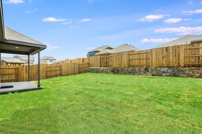 526 Purple Heart Dr
