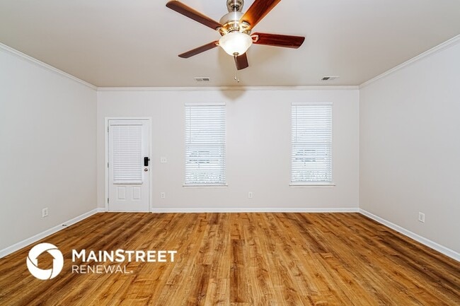 Photo - 5020 Kelly Creek St