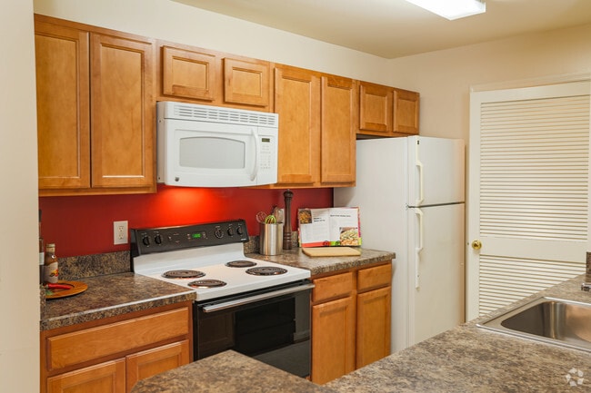 The Soloman- 2HAB, 2BA - Park Villas