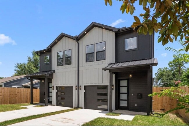 Photo - 4937 Southwind St
