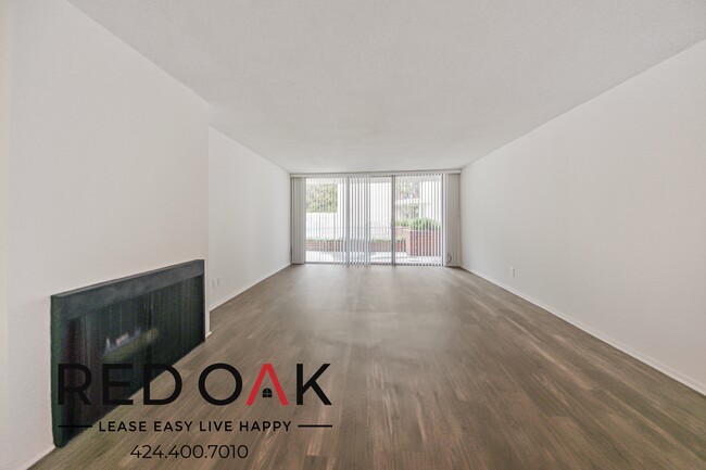 ~3 Weeks FREE~ Stunning Two Bedroom with P... - ~3 Weeks FREE~ Stunning Two Bedroom with P... Condo Unit 102