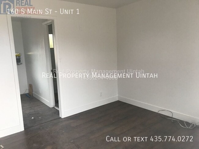 Photo - 160 S Main St Unidad 1