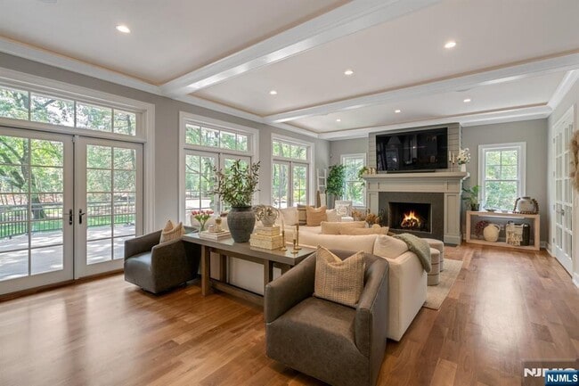 4 Brookview Ct