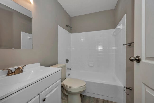 Photo - Regal Terrace Apartments