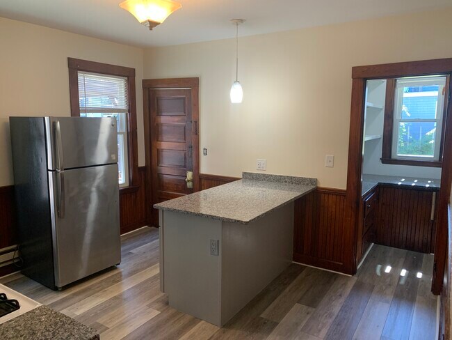 Photo - 44 Easton St