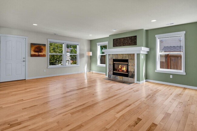 Photo - 7813 Melrose Ln SE
