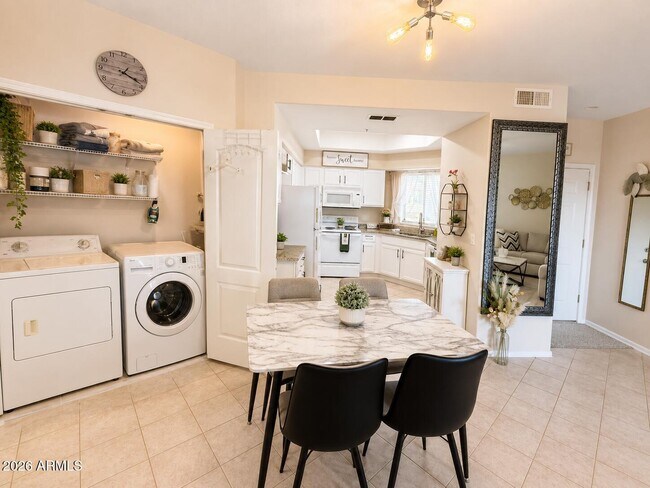 9151 W Greenway Rd Unit 259
