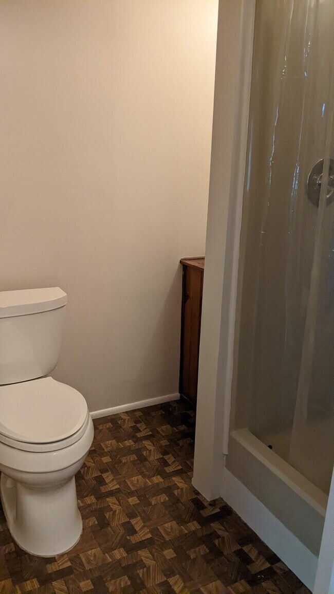 Photo - 2100 Glenn Spring Ct