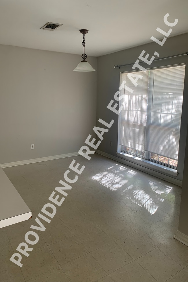 Photo - 3210 Sutton Dr