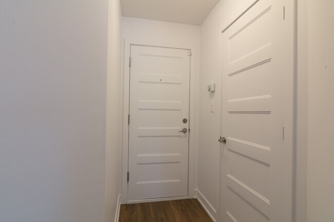 Photo - 1800 Rue Victoria Unit 205