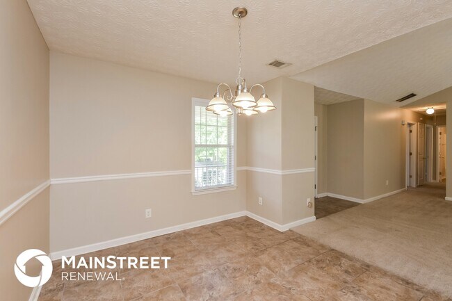 Photo - 155 Creekside Trail