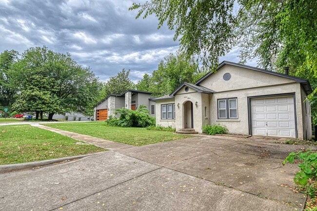 Photo - Newly Remodeled Campus Property! Lawn Care...