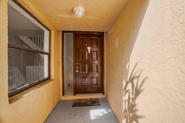 Photo - 1013 SW 112th Ter