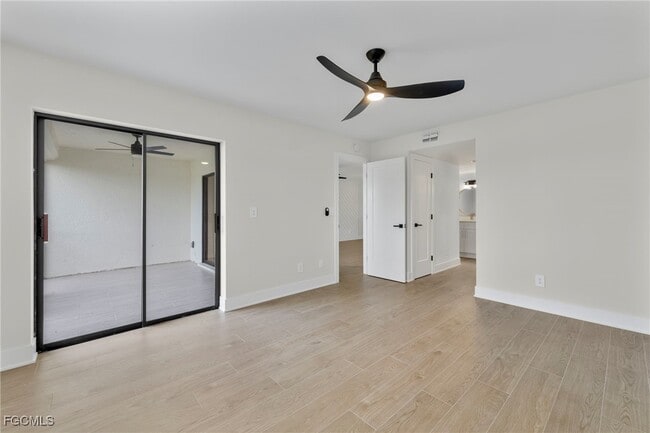 Building Photo - 16440 Kelly Cove Dr Unit 2806