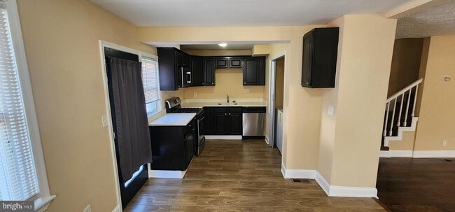 Photo - 623 New Jersey Ave