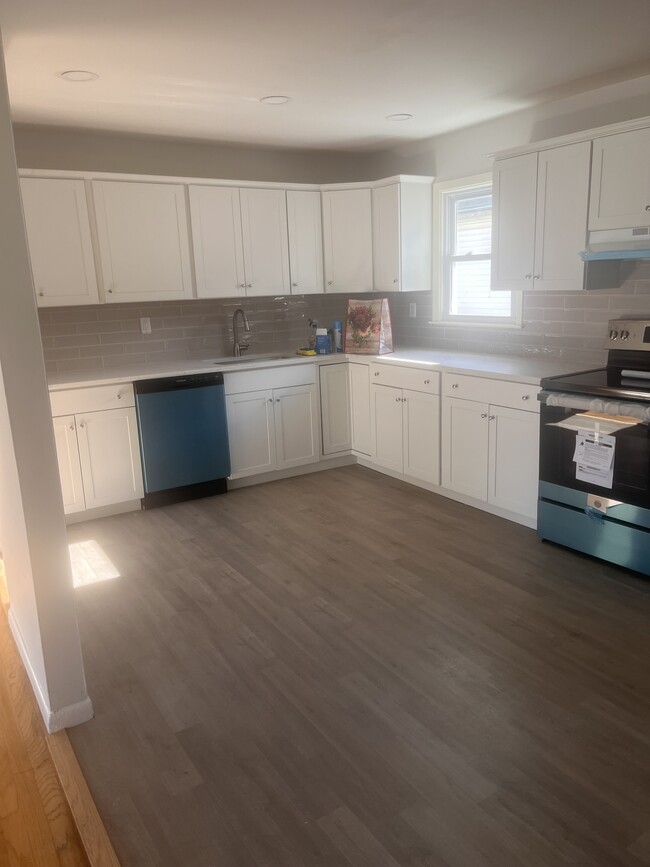 Photo - 42 Glasser St Apartments Unit 2