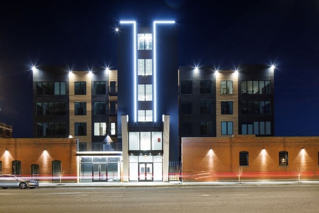 Building Photo - Old Town Flats Rental