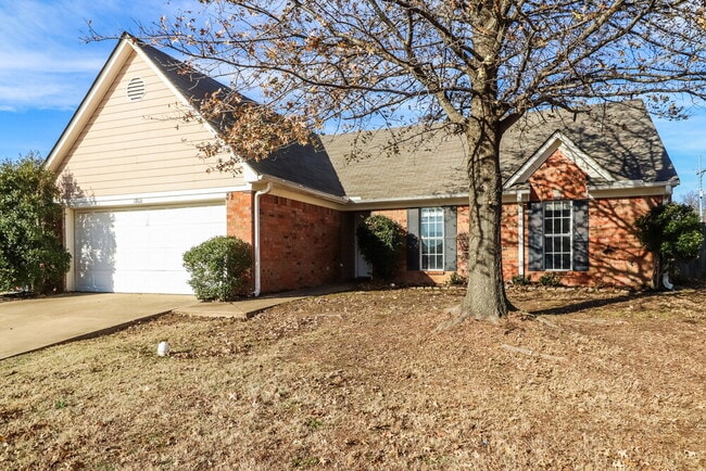 Photo - 1806 Central Trails Dr