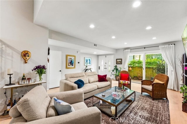 Photo - 13243 Fiji Way