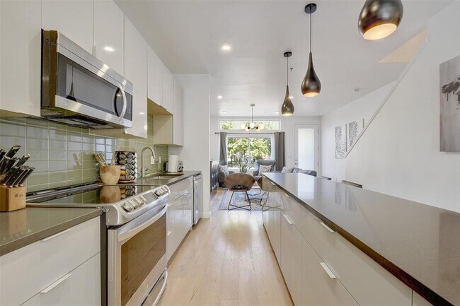 Photo - 1701 MLK Jr Blvd Unit 107