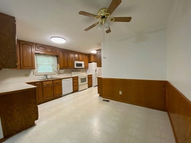 Photo - Introducing a charming 3 bedroom, 2 bathro...